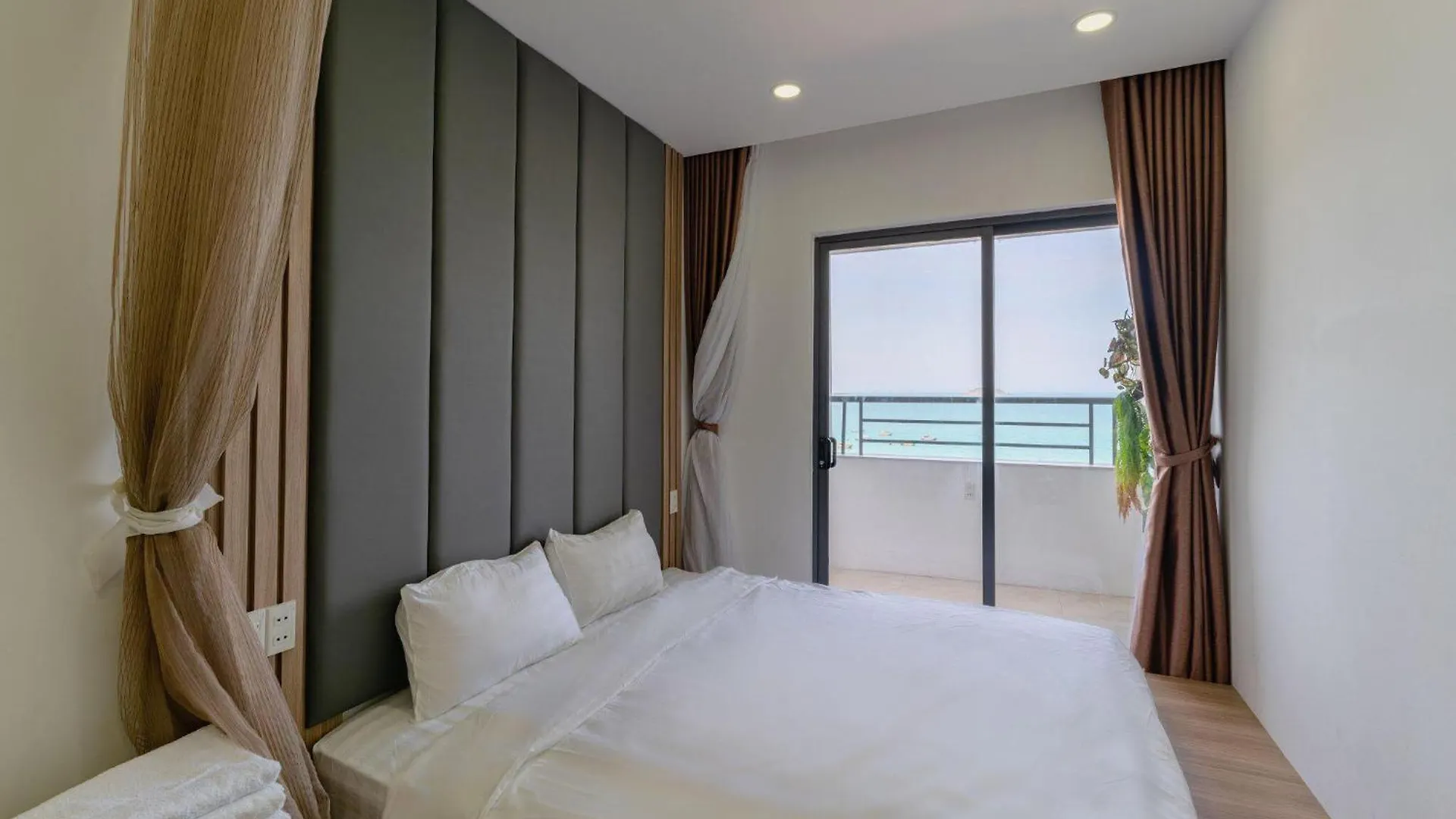 Gem House'S Condotel Nha Trang