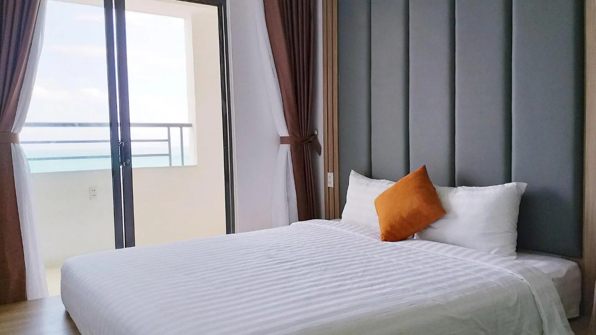 Gem House'S Condotel Nha Trang